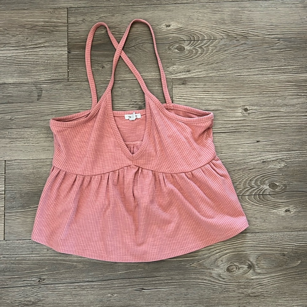 pink flowy tank top